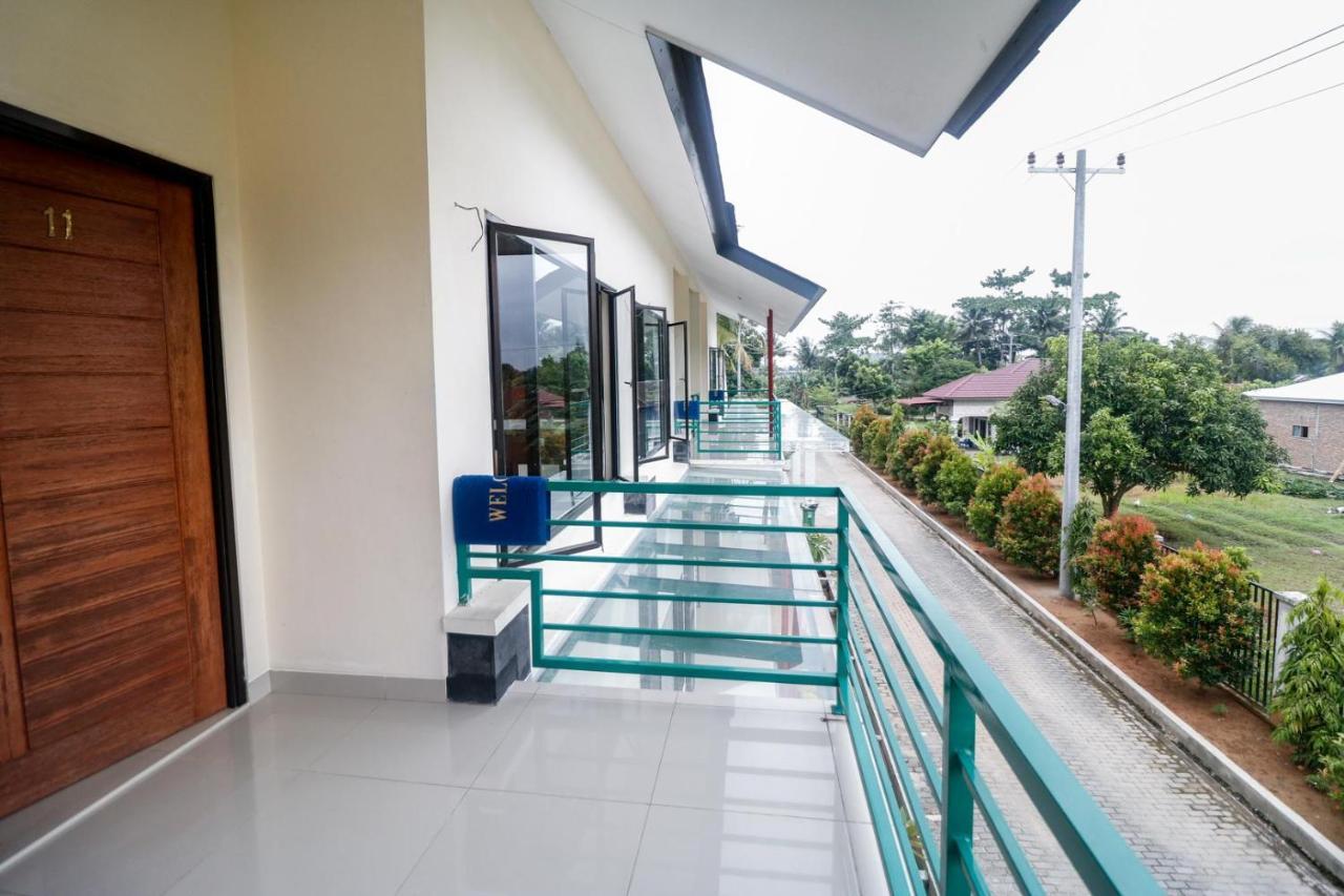RedDoorz Plus near Kualanamu Airport Medan Exterior foto